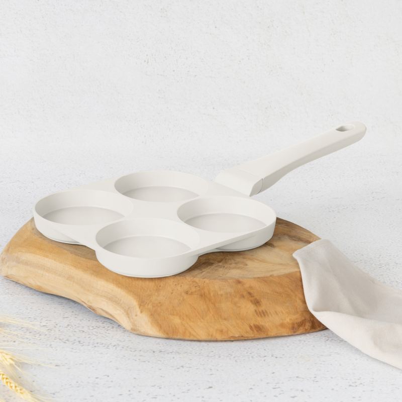 BERLINGERHAUS Lívanečník s titanovým povrchem 20 cm 4 pozice Sahara Collection BH-7798