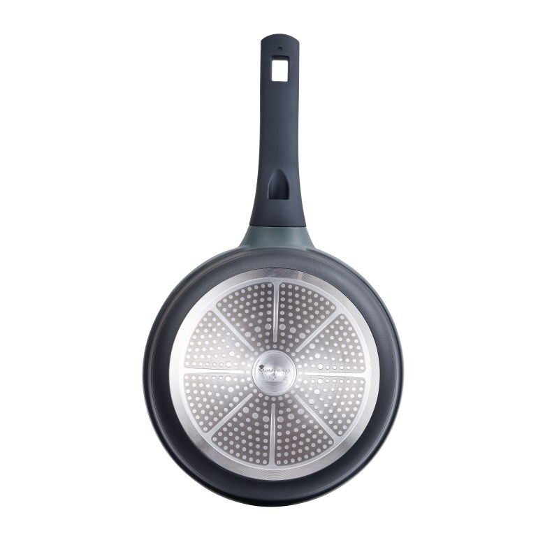 MASTERPRO Pánev s nepřilnavým povrchem GASTRO 20 cm BGMP-8100