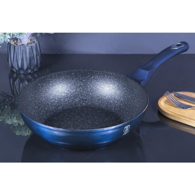 Wok s mramorovým povrchem 28 cm Metallic Line Aquamarine Edition