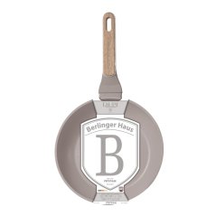 Pánev s titanovým povrchem 24 cm Taupe Nordic Collection Pánev s titanovým povrchem 24 cm Taupe Nordic Collection