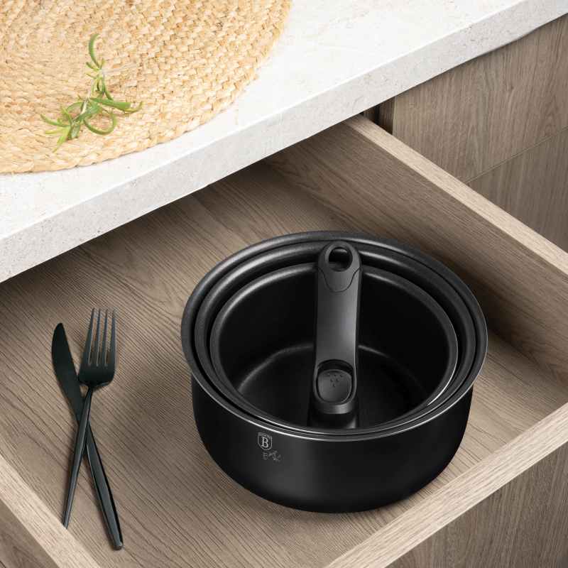 Sada nádobí s titanovým povrchem 12 ks Matte Black Collection