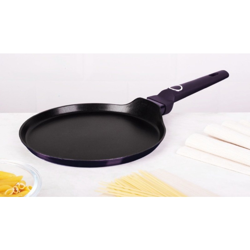 Pánev na palačinky s titanovým povrchem 28 cm Purple Eclipse Collection