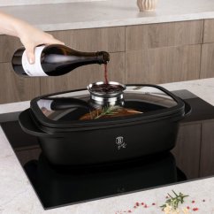 Pekáč s poklicí s titanovým povrchem Matte Black Collection