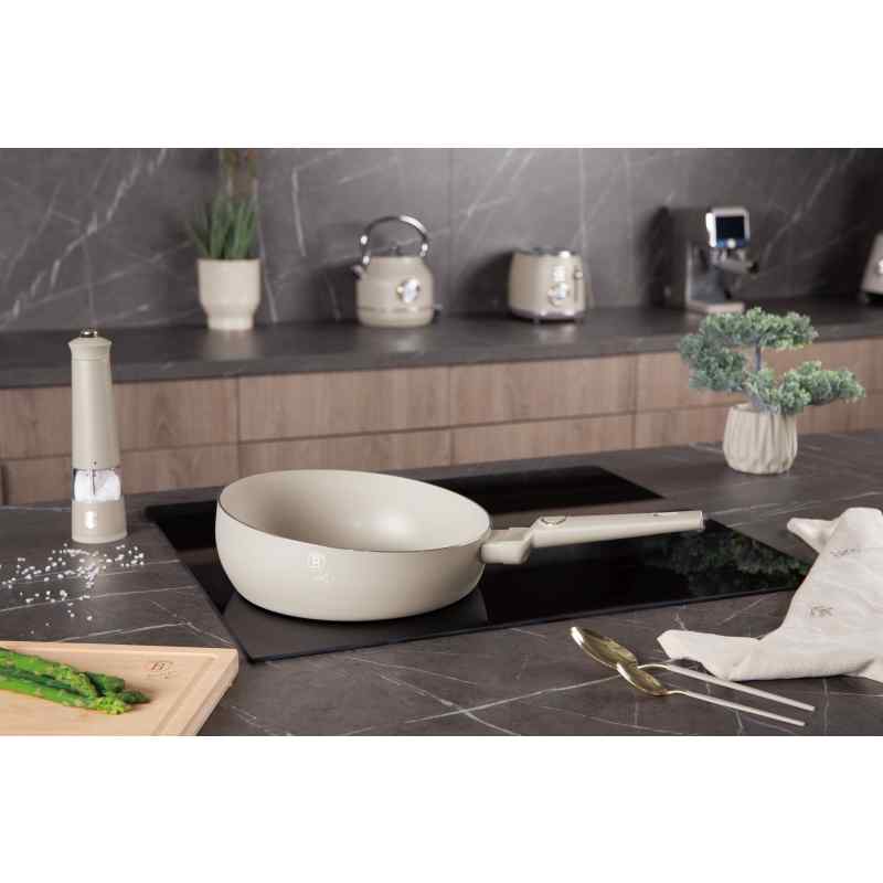 Pánev prohazovací s titanovým povrchem 26 cm Sahara Collection