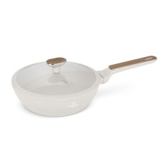 Pánev s poklicí s titanovým povrchem 24 cm Sahara Nordic Collection Pánev s poklicí s titanovým povrchem 24 cm Sahara Nordic Collection