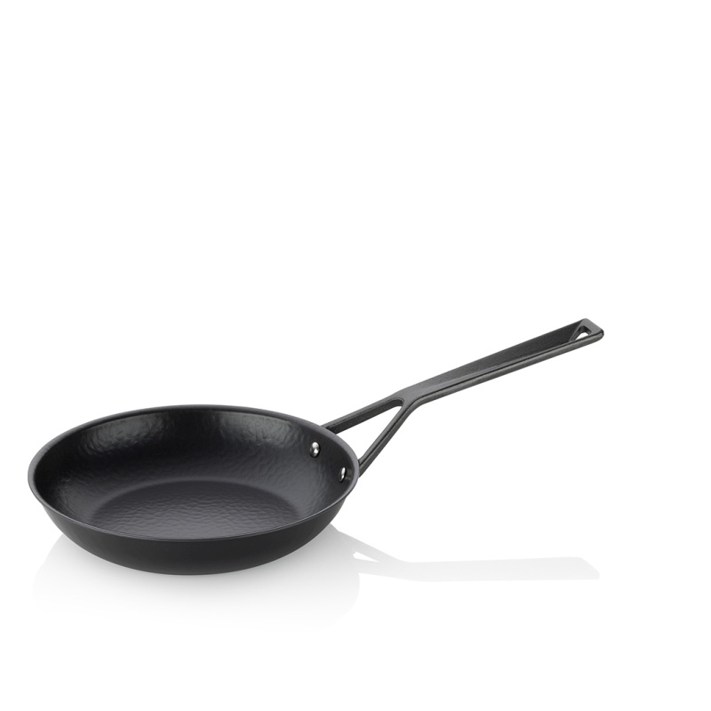 Pánev železná Ruvido černá 24cm