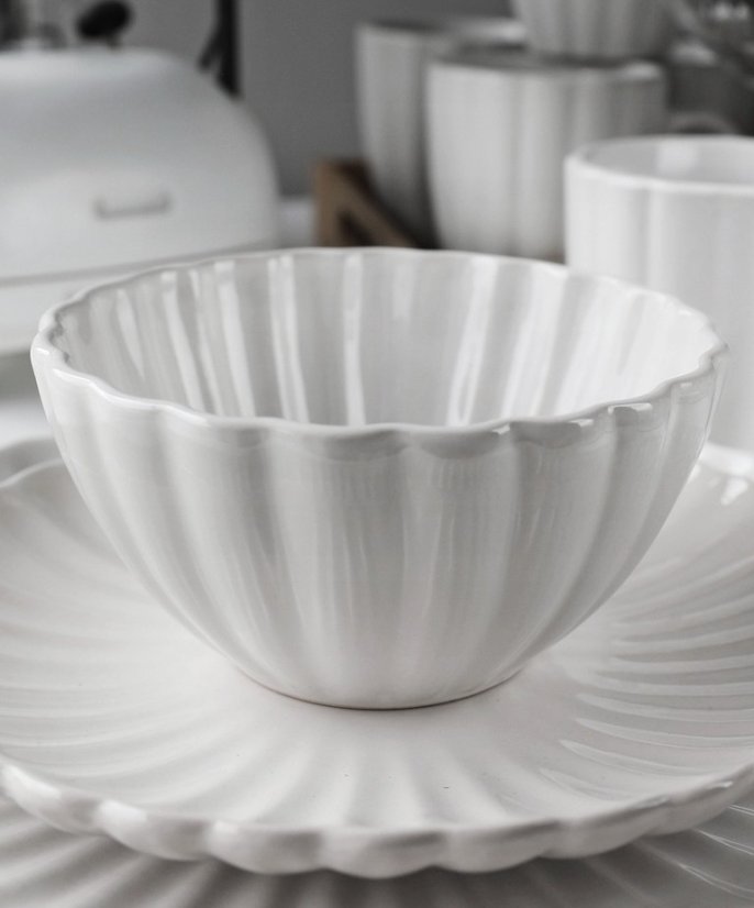 Jídelní sada talířů porcelánová PEARL 18 ks bílá