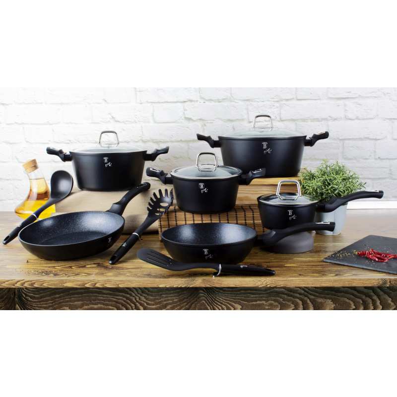 Caserola cu capac cu suprafata de marmura 20 cm Colectia Black Silver