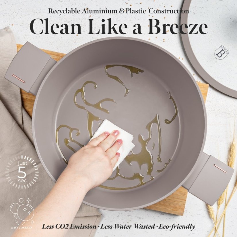 Caserolă cu suprafață din titan și capac 24 cm Taupe Collection