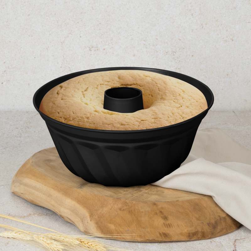 Forma na bábovku s titánovým povrchom 25 cm Matte Black Collection