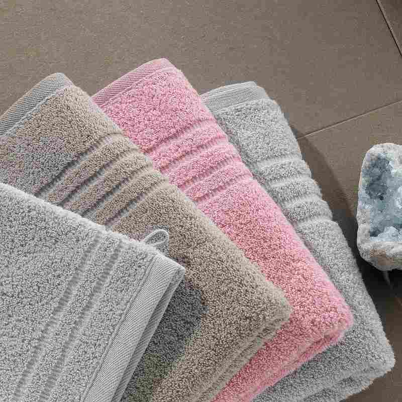 Ručník pro hosty Leonora 100% bavlna premium vanilková 30,0x50,0cm