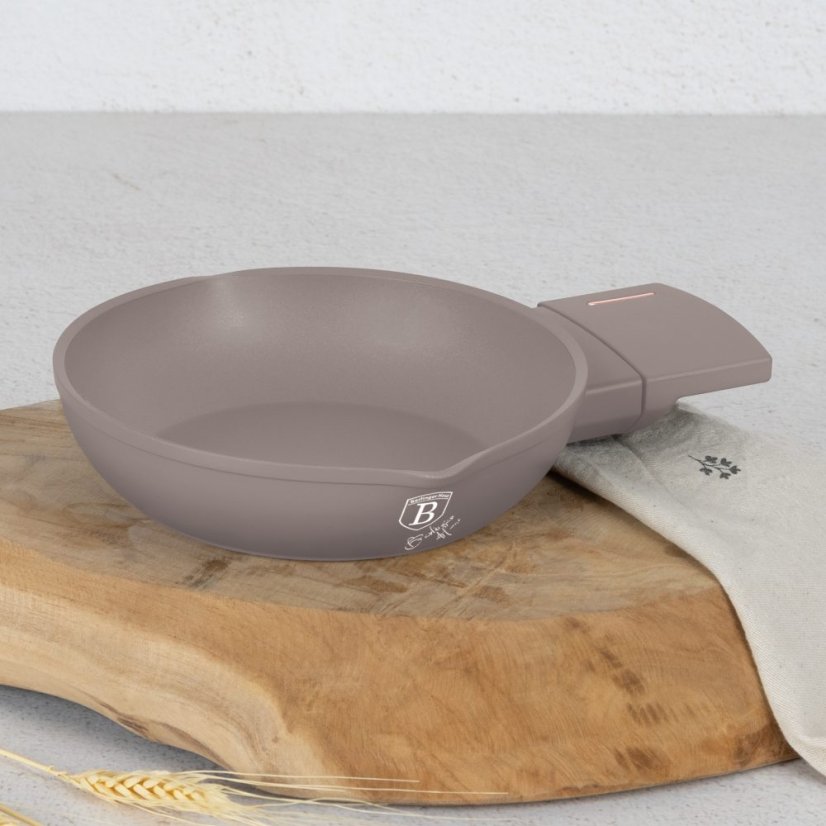 Pánev s titanovým 16 cm Taupe Collection