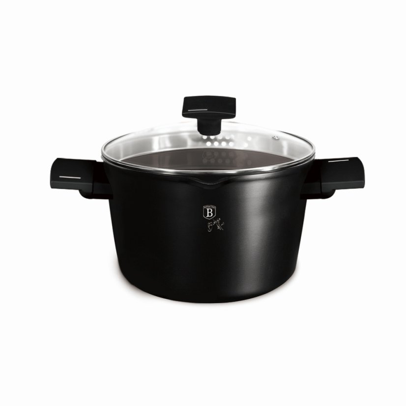 Kastrol s poklicí a titanovým povrchem a poklicí 24 cm Matte Black Collection