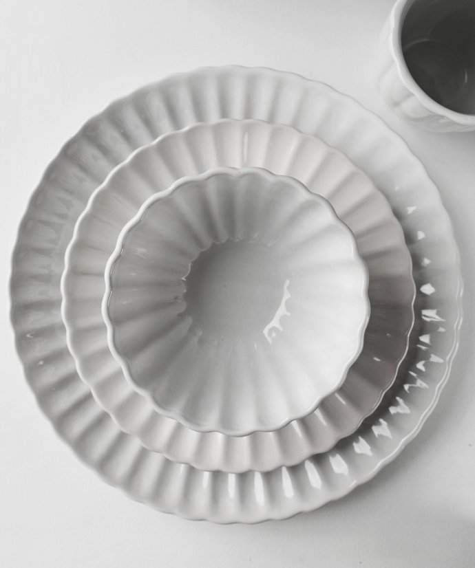 Jídelní sada talířů porcelánová PEARL 18 ks bílá