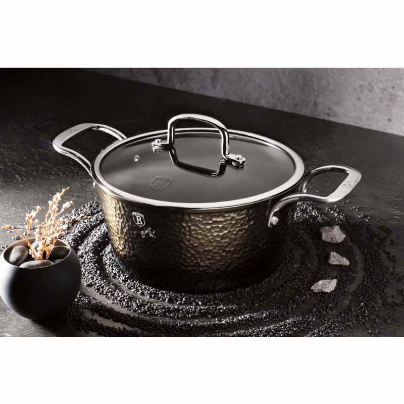 Caserola cu capac cu suprafata din titan 20 cm Colectia Shine Basalt