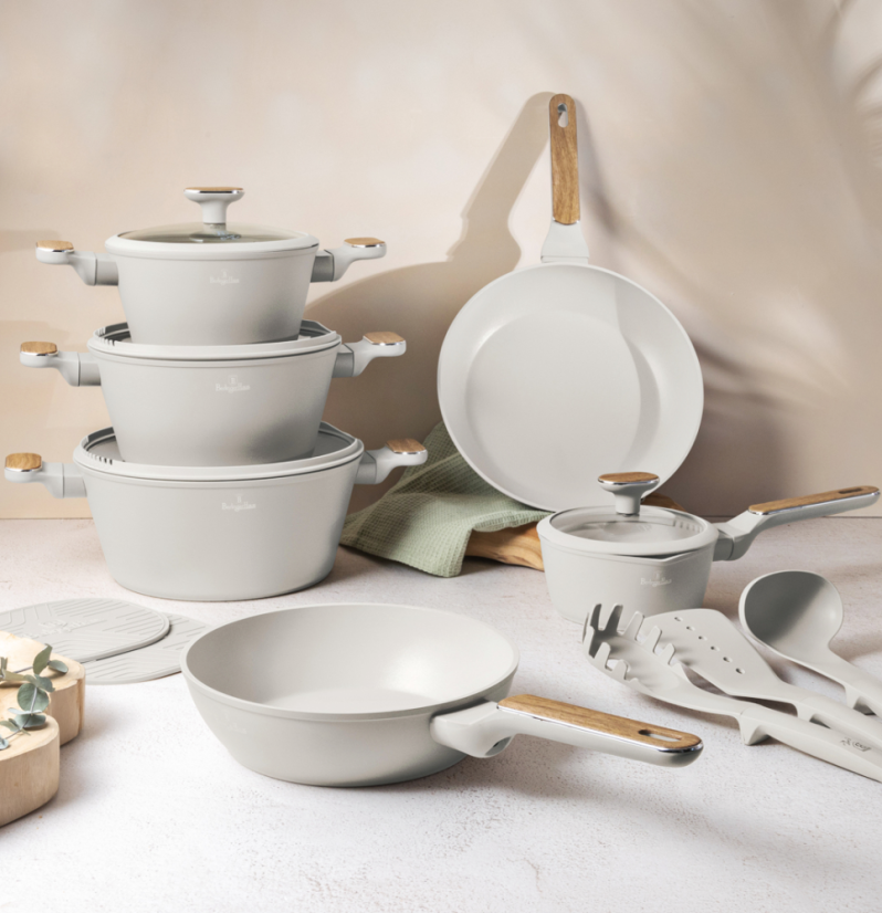 Sada nádobí s titanovým povrchem 15 ks Sahara Nordic Collection