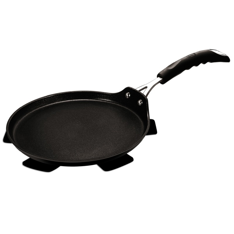 Pánev na palačinky s titanovým povrchem 25 cm Black Professional Line