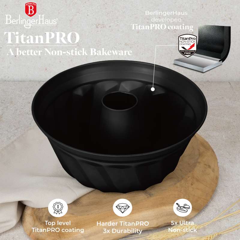 Forma na bábovku s titánovým povrchom 25 cm Matte Black Collection