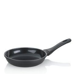 Pánev s keramickým povrchem 20 cm ATURA černá Pánev s keramickým povrchem 20 cm ATURA černá