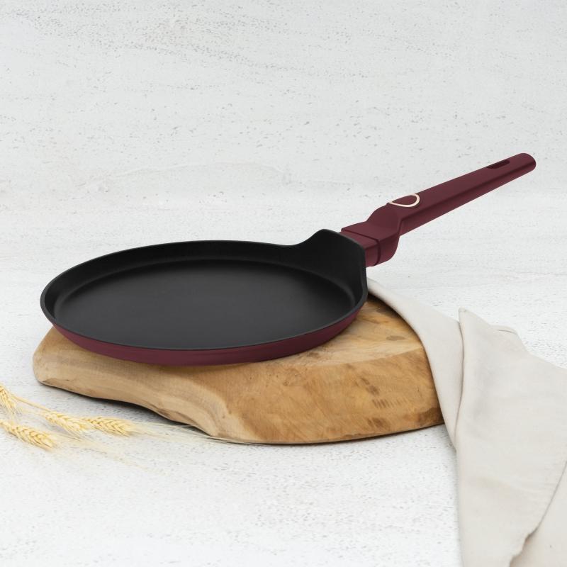 Pánev na palačinky s titanovým povrchem 25 cm Leonardo Collection