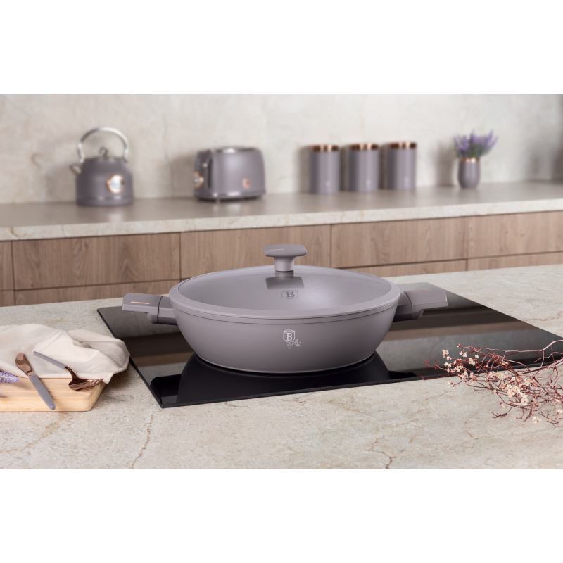 Pánev s titanovým povrchem a poklicí  32 cm Taupe Collection