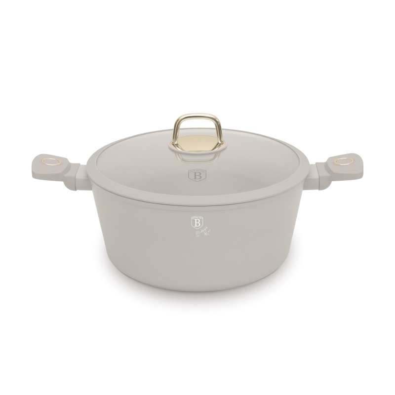 Caserola cu suprafata din titan si capac 28 cm Sahara Collection