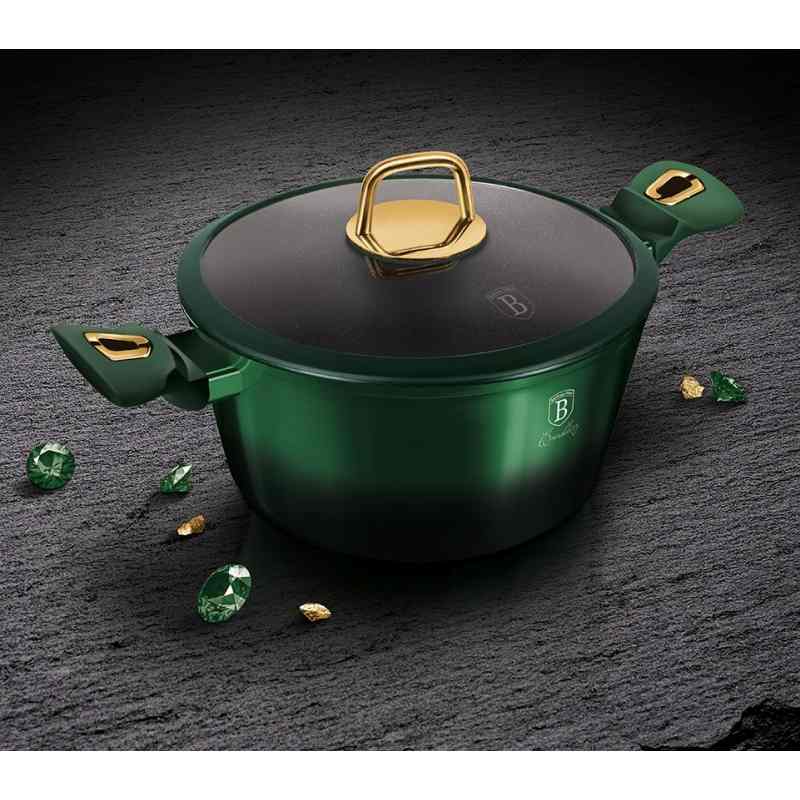 Kastrol s poklicí a titanovým povrchem 20 cm Emerald Collection