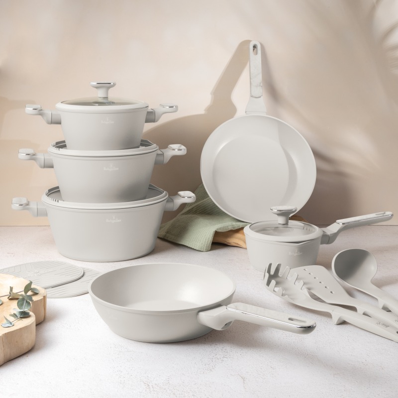 BERLINGERHAUS Sada nádobí s titanovým povrchem 15 ks Sahara Marble Collection BH-8401