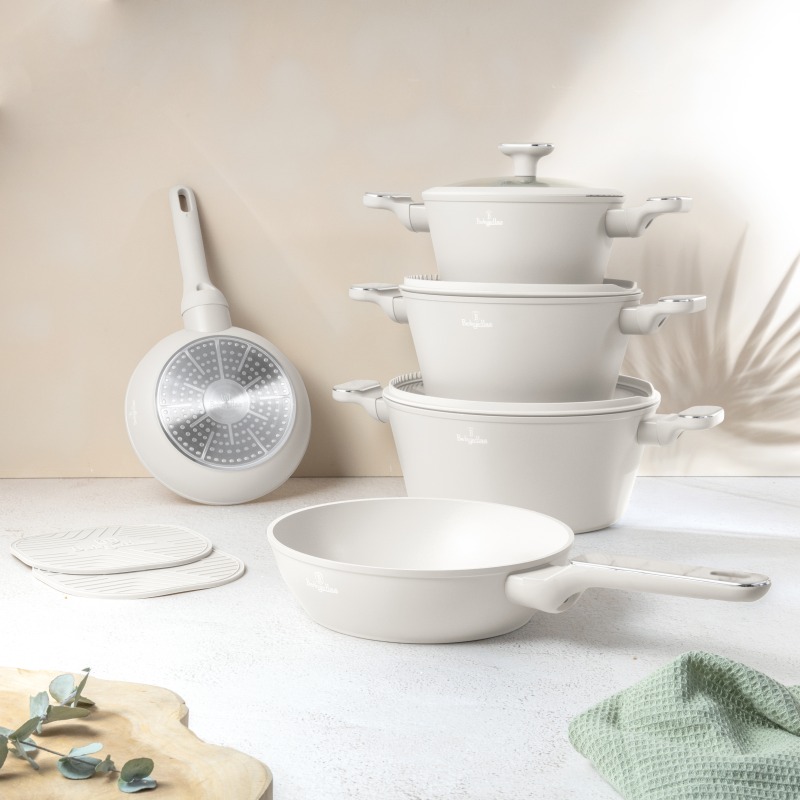BERLINGERHAUS Sada nádobí s titanovým povrchem 10 ks Sahara Marble Collection BH-8400
