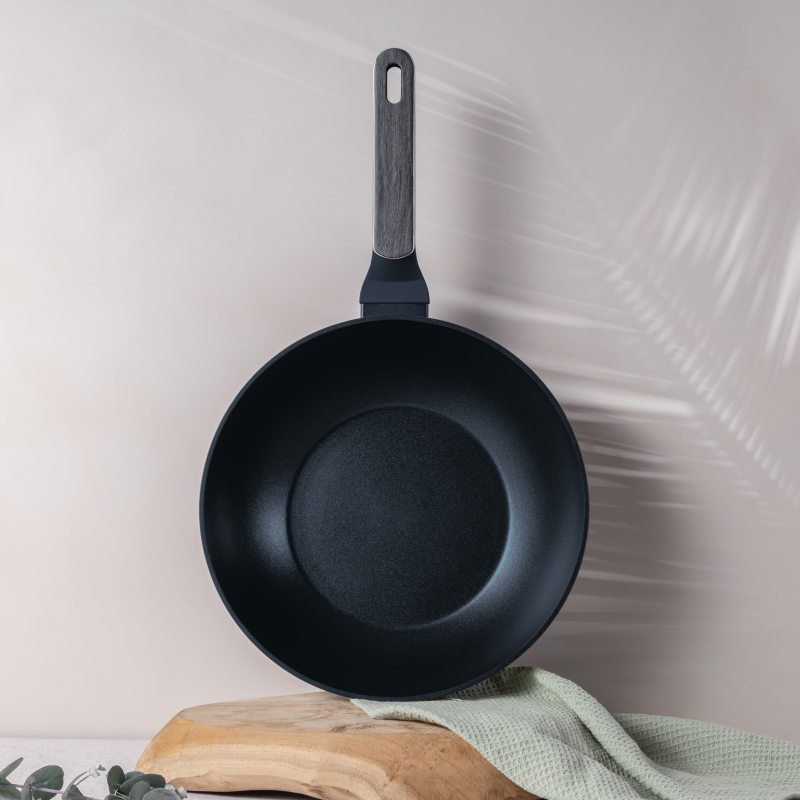 BERLINGERHAUS Pánev Wok s titanovým povrchem 28 cm Deep Sea Collection BH-8372