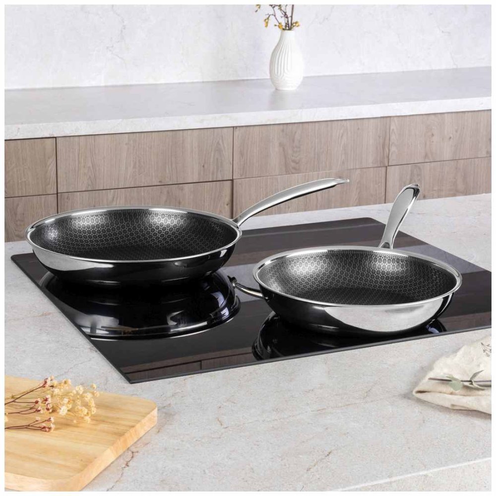 BERLINGERHAUS Sada pánví s 3D nepřilnavým povrchem 2 ks 24 / 28 cm nerez Eternal Collection BH-8958